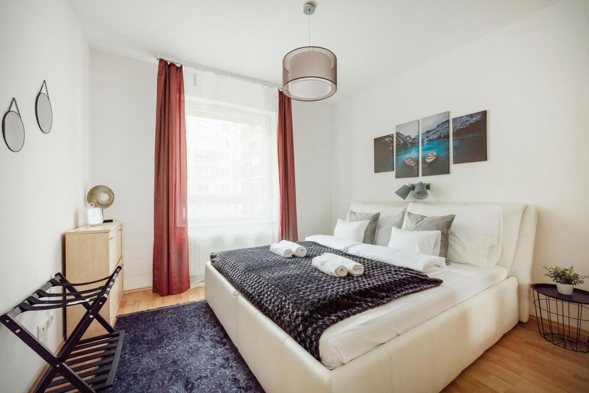 Modern Two-Bedroom Apartment With Free Parking 布达佩斯 外观 照片