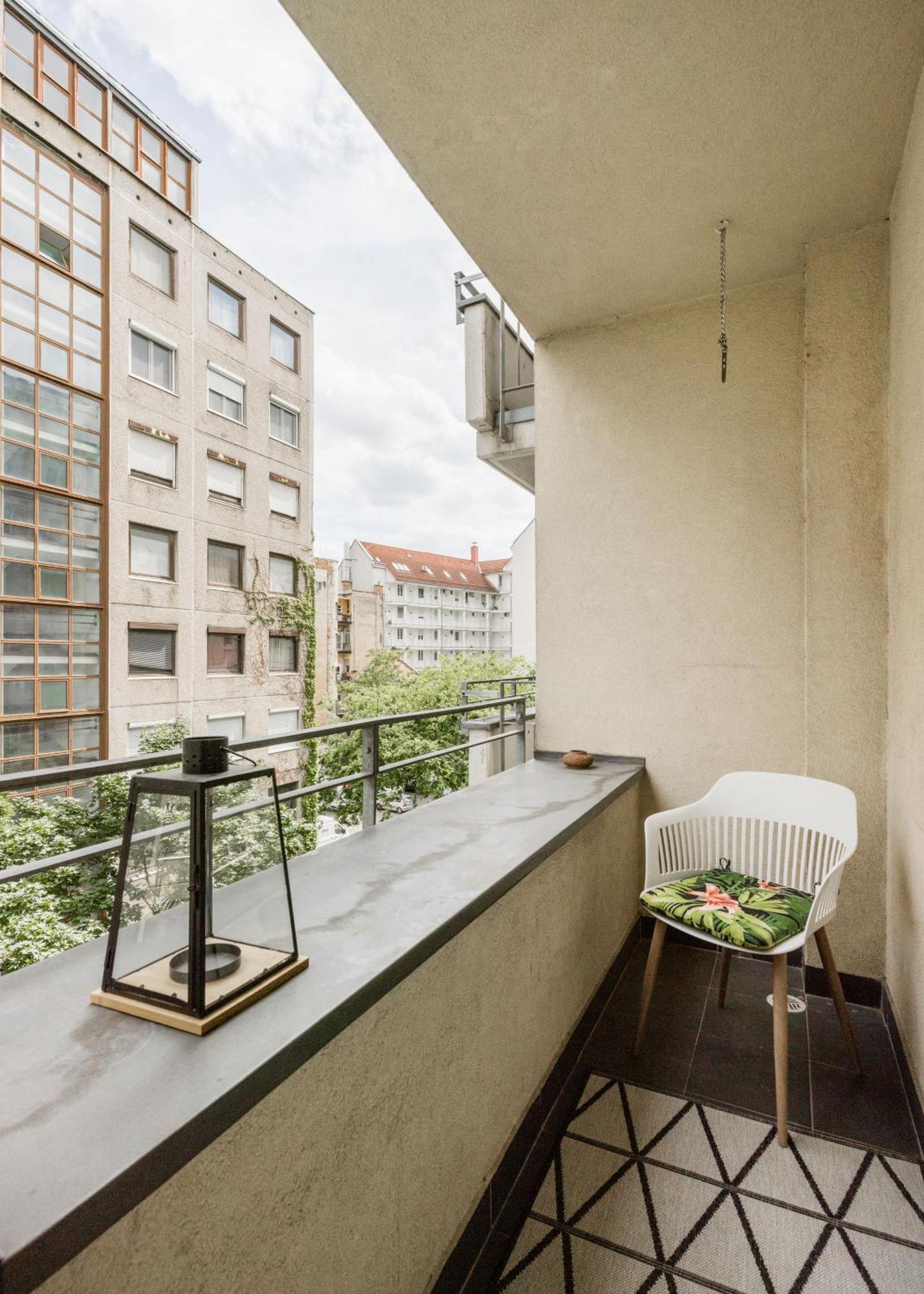 Modern Two-Bedroom Apartment With Free Parking 布达佩斯 外观 照片